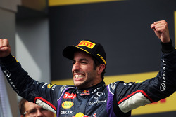 Daniel Ricciardo, Red Bull Racing celebra en el podio