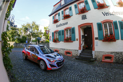 Тьєррі Ньовілль і Ніколя Гілсоул, Hyundai i20 WRC, Hyundai Motorsport