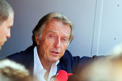 Luca di Montezemolo, Presidente Ferrari con i giornalisti