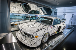 1976 BMW Art Car par Frank Stella, qui a participé au Mans