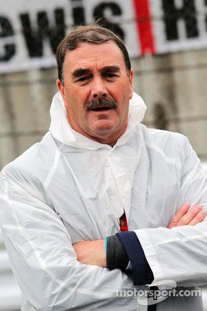 Nigel Mansell no grid