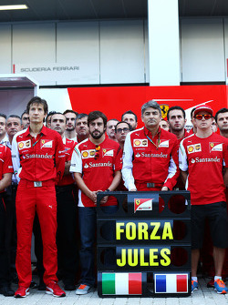 Massimo Rivola, Ferrari Director Deportivo; Fernando Alonso, de Ferrari; Marco Mattiacci, director d