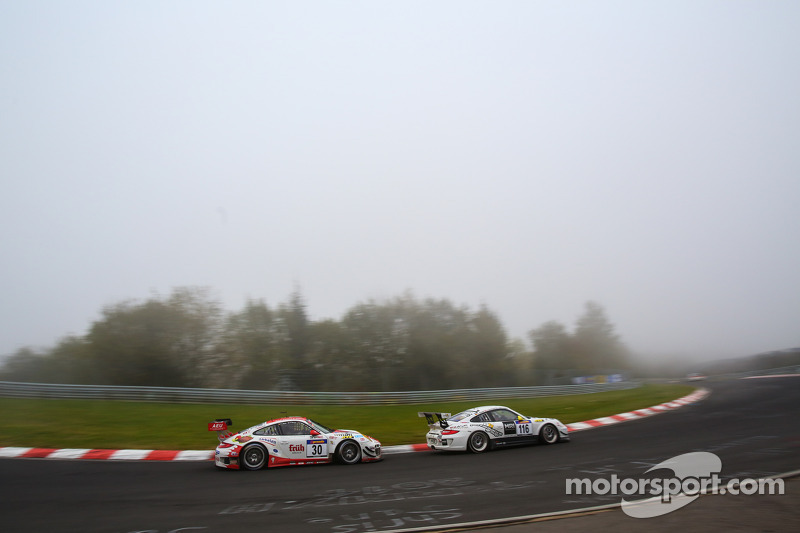 #30 Frikadelli Racing Team Porsche 911 GT3 R: Sabine Schmitz, Patrick Huisman, Frank Stippler, Klaus Abbelen