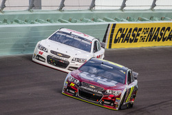 Jeff Gordon, Hendrick Motorsports Chevrolet, Josh Wise, Mike Curb Ford