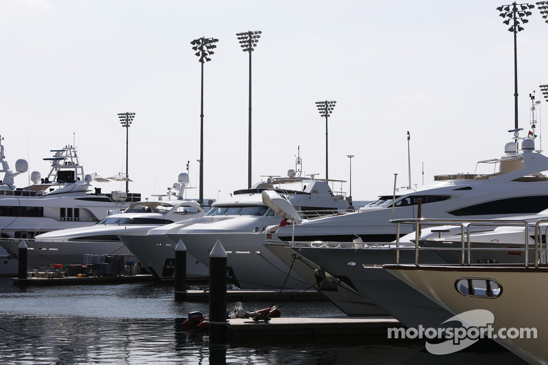 Yas Marina - Tekneler