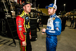 Clint Bowyer, Michael Waltrip Racing Toyota and Brian Vickers, Michael Waltrip Racing Toyota