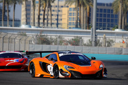 #59 迈凯伦 650S GT3: 阿尔瓦罗·帕伦特, 凯文·埃斯特雷, 罗伯·贝尔
