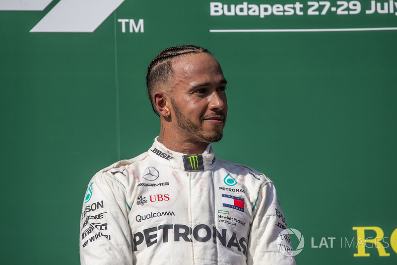 Lewis Hamilton, Mercedes-AMG F1 en el podio