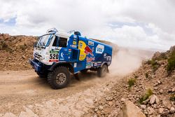 #520 Kamaz: Dmitry Sotnikov, Igor Devyatkin, Andrey Aferin