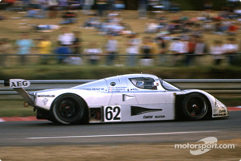 #62 Team Sauber Mercedes Sauber-Mercedes C9: Jean-Louis Schlesser, Jean-Pierre Jabouille, Alain Cudi