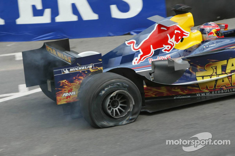 Vitantonio Liuzzi após bater