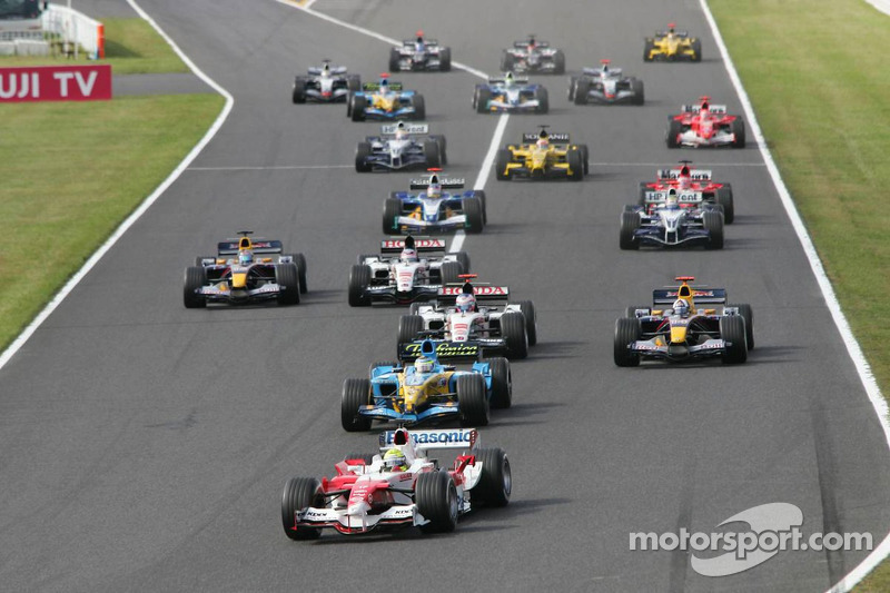 Start: Ralf Schumacher takes the lead