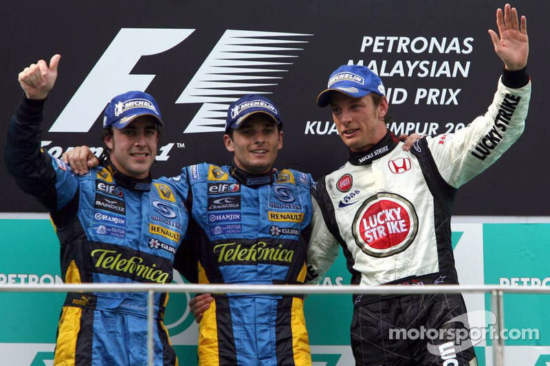 Podium: race winner Giancarlo Fisichella with Fernando Alonso and Jenson Button