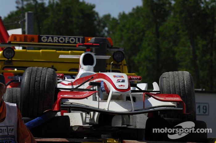 Takuma Sato fuera de la carrera