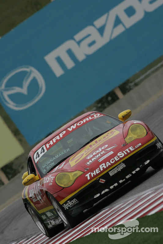 #44 Team Sahlen Porsche 996: Joe Nonnamaker, Wayne Nonnamaker