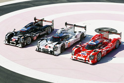 Porsche 919 Hybrid 2015 года в трех различных вариантах окраса для