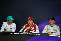 Conférence de presse FIA d'après-course: Mercedes AMG F1, second; Sebastian Vettel, Ferrari, vainqueur; Nico Rosberg, Mercedes AMG F1, troisième