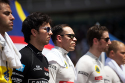 Серхіо Перес, Sahara Force India F1 з пілотами слухають національний гімн