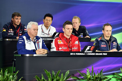 Conférence de presse de la FIA : James Key, Scuderia Toro Rosso, Ayao Komatsu, Lotus F1 Team, Andrew Green, Sahara Force India F1 Team, Pat Symonds, Williams Chief Technical Officer, James Allison, Ferrari