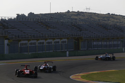 Aleksander Bosak, Arden International et Esteban Ocon, ART Grand Prix et Matthew Parry, Koiranen GP