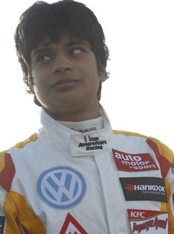 Arjun Maini, Van Amersfoort Racing