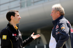 Реми Таффен, Renault Sport F1 и доктор Хельмут Марко, консультант Red Bull Motorsport