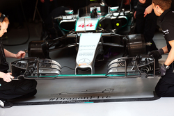 Переднее крыло Mercedes AMG F1 W06 Льюиса Хэмилтона