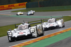 #17 Porsche Team 919 Hybrid: Тимо Бернхард, Марк Уэббер и Брендан Хартли и #19 Porsche Team 919 Hybr