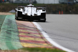 #17 Porsche Team 919 Hybrid : Timo Bernhard, Mark Webber, Brendon Hartley