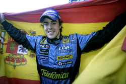 2006 F1 World Champion Fernando Alonso celebrates