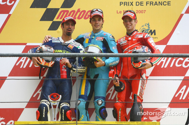 Podium: winnaar Chris Vermeulen, tweede Marco Melandri, derde Casey Stoner