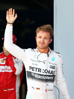 Нико Росберг, Mercedes AMG F1 празднует свою поул-позицию