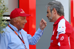 Niki Lauda, Mercedes Non-Executive Chairman met Maurizio Arrivabene, Ferrari-teambaas