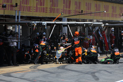 Нико Хюлькенберг, Sahara Force India во время пит-стопа