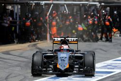 Nico Hulkenberg, Sahara Force India durante una parada en los pits
