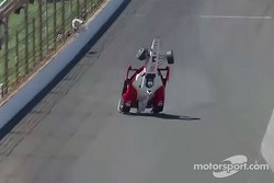 Accidente de Helio Castroneves durante la práctica