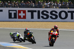 Марк Маркес, Repsol Honda Team, Брэдли Смит, Tech 3 Yamaha и Кэл Кратчлоу, Team LCR Honda