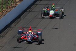 Justin Wilson, Andretti Autosport, Honda, und Townsend Bell, Dreyer und Reinbold Racing, Chevrolet