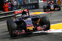 Карлос Сайнс мл., Scuderia Toro Rosso STR10