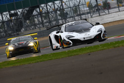 #59 Von Ryan Racing McLaren 650S GT3: Nicolas Lapierre, Alvaro Parente, Adrian Quaife-Hobbs