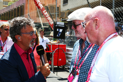 (L naar R): Eddie Jordan, BBC Television-analist met Chris Evans, presentator, en Sir Tom Hunter, za
