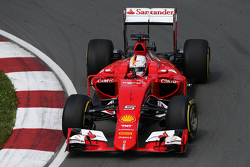 Себастьян Феттель, Ferrari SF15-T