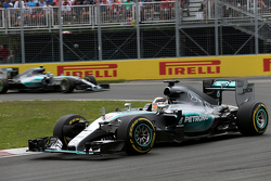Lewis Hamilton, Mercedes AMG F1 Team and Nico Rosberg, Mercedes AMG F1 Team