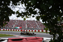Pastor Maldonado, Lotus F1 E23