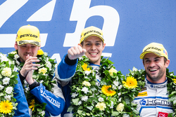Подиум класса LMP2: победитель - #47 KCMG ORECA 05: Мэттью Хаусон, Ричард Бредли, Николя Ляпьер