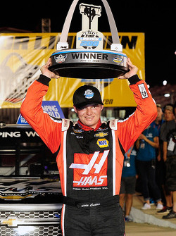 El ganador de la carrera, Cole Custer, JR Motorsports Chevrolet