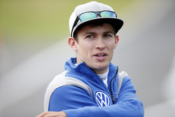 Gustavo Menezes, Jagonya Ayam with Carlin, Volkswagen