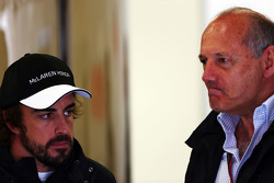 Fernando Alonso, con McLaren, Ron Dennis, presidente ejecutivo de McLaren