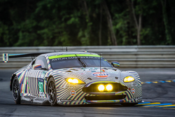 #97 Aston Martin Racing Aston Martin Vantage GTE : Darren Turner, Stefan Mücke, Rob Bell