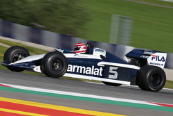 Nelson Piquet, dans la Brabham BT52 lors de la parade des Légendes